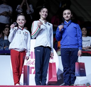 app podium ball ph simone ferraro sfa03091 copia